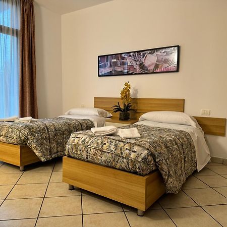 Residence Malpensa Сомма-Ломбардо Экстерьер фото